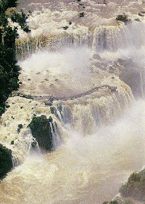 Iguacu (Iguassu) Falls